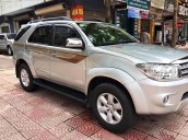 Bán Toyota Fortuner đời 2011, màu bạc giá cạnh tranh