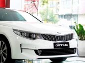 Bán Kia Optima đời 2017, xe mới, màu trắng