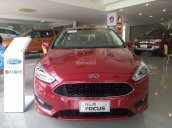 Ford Focus 2017 mới, khuyến mãi lớn trả góp chỉ cần 120 triệu, liên hệ 0947 078 259 để biết thông tin chi tiết