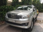 Cần bán xe Toyota Fortuner G năm 2012, màu bạc như mới