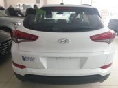 Cần bán Hyundai Tucson năm 2017, màu trắng