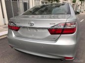 Bán Toyota Camry 2.0E đời 2015, màu bạc, giá 895tr