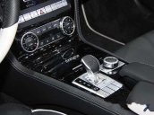 Cần bán xe Mercedes SL 400 AT đời 2017, màu đen