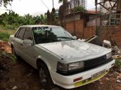 Cần bán lại xe Nissan Bluebird MT đời 1989, màu trắng