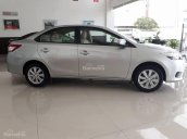 Bán Toyota đời 2017, màu bạc, ưu đãi 70 triệu