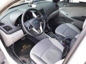 Bán ô tô Hyundai Accent Blue 2013, màu bạc, nhập khẩu