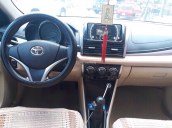 Cần bán lại xe Toyota Vios năm 2015 màu bạc, giá tốt