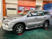 Fortuner máy xăng 1 cầu, màu bạc - Giao xe ngay trong tháng 6