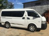 Bán ô tô Toyota Hiace đời 2005, màu trắng giá cạnh tranh