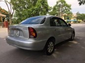 Gia đình tôi cần bán Daewoo Lanos MT đời 2004, màu bạc