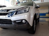 Bán xe Isuzu Mu-X 3.0 (4x2) AT đời 2017, màu trắng, xe nhập