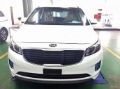 Cần bán Kia Sedona DAT năm 2017, màu trắng