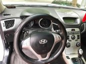 Cần bán lại xe Hyundai Genesis Sport năm 2009, màu trắng, nhập khẩu chính hãng còn mới