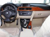 Cần bán gấp BMW 3 Series 320i năm 2015, màu trắng, xe nhập