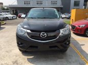 Cần bán xe Mazda BT 50 2.2AT 2017, màu đen