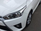 Cần bán xe Toyota Yaris đời 2016, màu trắng 