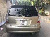 Cần bán lại xe Mitsubishi Grandis AT đời 2009, màu vàng 