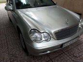 Bán ô tô Mercedes C Class đời 2002, màu bạc, xe gia đình đang sử dụng