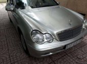 Bán ô tô Mercedes C Class đời 2002, màu bạc, xe gia đình đang sử dụng