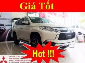 Cần bán Mitsubishi Pajero 2017, màu trắng, giá tốt