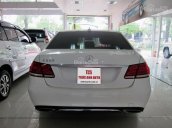 Bán Mercedes E250 đời 2014, màu trắng