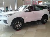 Bán Toyota Fortuner đời 2018 đủ màu, hỗ trợ trả góp 90%, vay đến 7 năm, chỉ 350tr có xe - LH: 0973530250