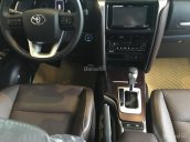 Bán Toyota Fortuner 2018 4x2 máy xăng, số tự động, nhập khẩu - Liên hệ đặt hàng ngay