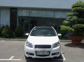 Bán Chevrolet Aveo đời 2016, màu trắng, giá tốt