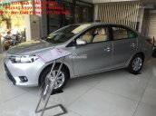 Cần bán xe Toyota Vios 1.5E MT đời 2017, màu bạc khuyến mãi hấp dẫn giao xe ngay trả góp 90%