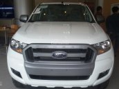 Ford Ranger XLS AT màu trắng 2.2 4x2 2018, giá 650 tại Bắc Ninh, hỗ trợ trả góp 90%