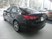 Hyundai Sonata sản xuất 2017 màu đen nhập khẩu nguyên chiếc Hàn Quốc, hỗ trợ trả góp lên đến 90% -.LH: 0904675566