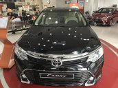 Bán ô tô Toyota Camry đời 2018, màu đen, khuyến mãi hấp dẫn, giao ngay, hỗ trợ trả góp lãi suất cố định