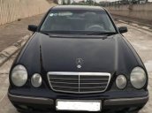 Cần bán gấp Mercedes E240 đời 1999, máy móc êm ru không lỗi lầm gì