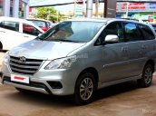 Cần bán xe Toyota Innova E 2.0MT sản xuất 2015, màu bạc