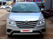 Cần bán xe Toyota Innova E 2.0MT sản xuất 2015, màu bạc