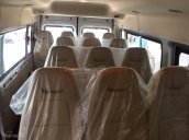 Bán Ford Transit Medium đời 2017, màu bạc, giá chỉ 815 triệu, LH: Mr. Hải - 0966877768