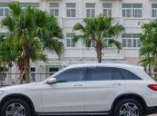 Cần bán xe Mercedes GLC250 4Matic 2017 ưu đãi tốt nhất - Có xe giao ngay tại Mercedes Quận 7