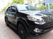 Cần bán Toyota Fortuner 2.7V (4x4) đời 2015, màu đen