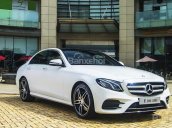 Cần bán xe Mercedes E300 AMG 2018 - chỉ cần thanh toán 500 triệu, nhận xe ngay