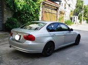 Cần bán gấp BMW 3 Series 320i năm 2010, màu bạc, nhập khẩu nguyên chiếc giá cạnh tranh