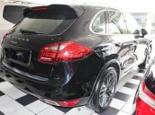 Cần bán Porsche Cayenne 3.2 đời 2010, màu đen, nhập khẩu