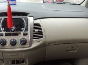 Bán xe Toyota Innova 2.0 AT đời 2015, màu bạc