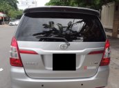 Bán xe Toyota Innova 2.0 AT đời 2015, màu bạc