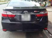 Bán Toyota Camry 2.0E năm 2016, xe gia đình chạy lướt như mới, mua tháng T6/2016