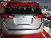 Cần bán Toyota Innova 2.0E đời 2017, màu bạc, khuyến mãi lớn giao xe ngay thủ tục trả góp nhanh gọn