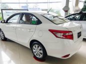 Cần bán Toyota Vios đời 2017, màu trắng