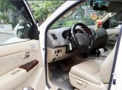 Bán Toyota Fortuner TRD Sportivo Model đời 2012, màu trắng chính chủ, 740 triệu