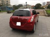 Cần bán Suzuki Swift đời 2014, màu trắng đỏ, 470tr