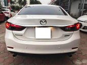 Bán Mazda 6 2.0AT đời 2015, màu trắng số tự động, giá 810tr