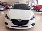 Cần bán Mazda 3 đời 2015, màu trắng